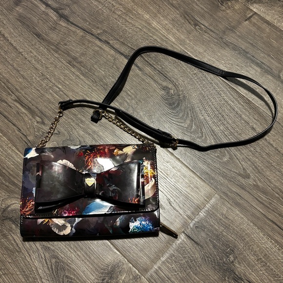 Betsey Johnson Floral Black Bow Women's Crossbody - Picture 2 of 11